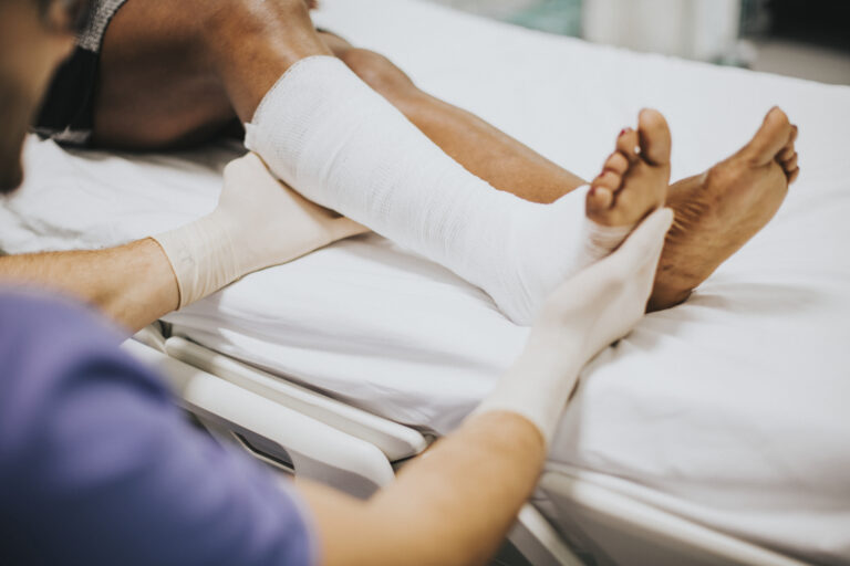 Fracture surgeon in Jayanagar Bangalore